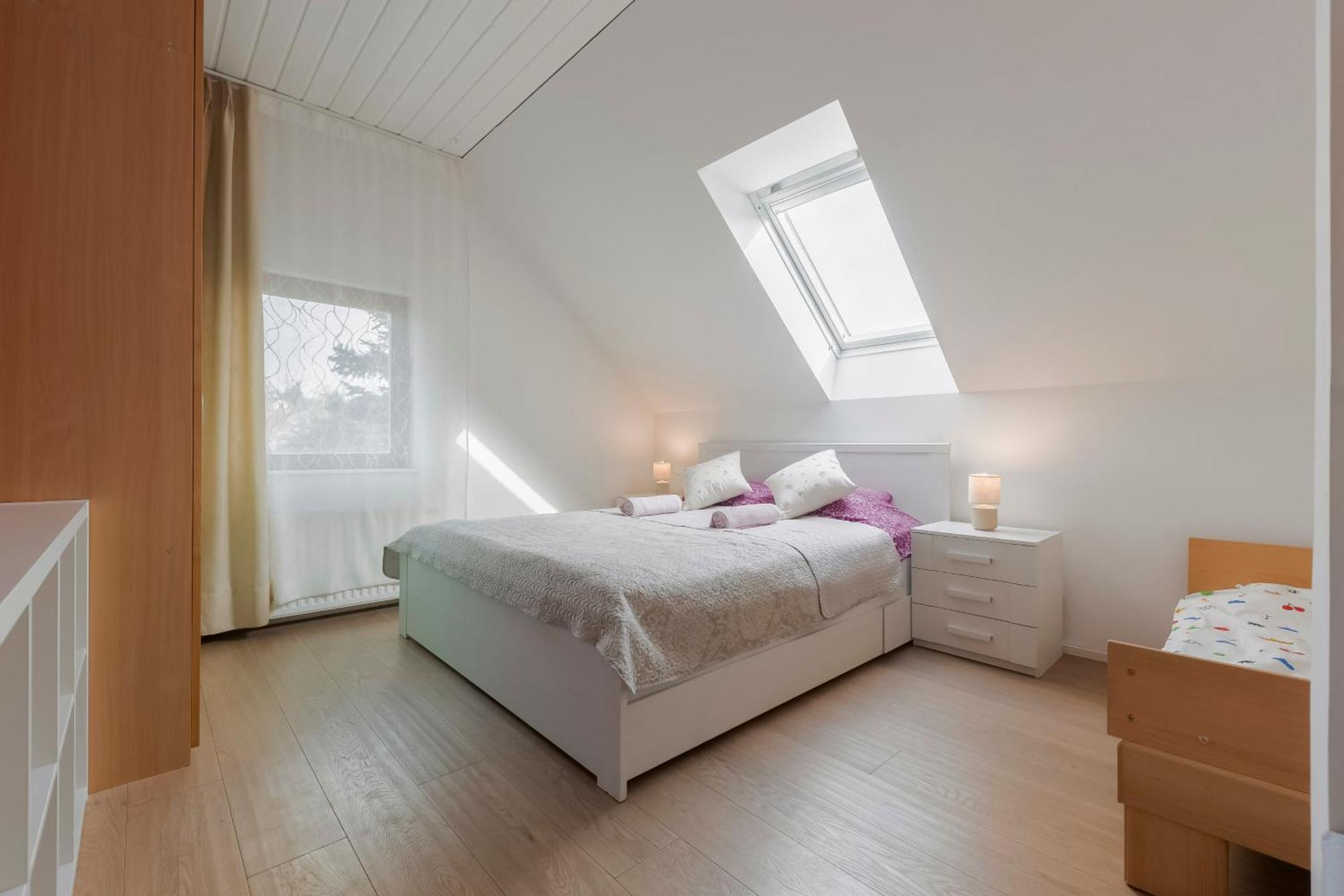 Guest House Kristi Tuchomerice Екстериор снимка