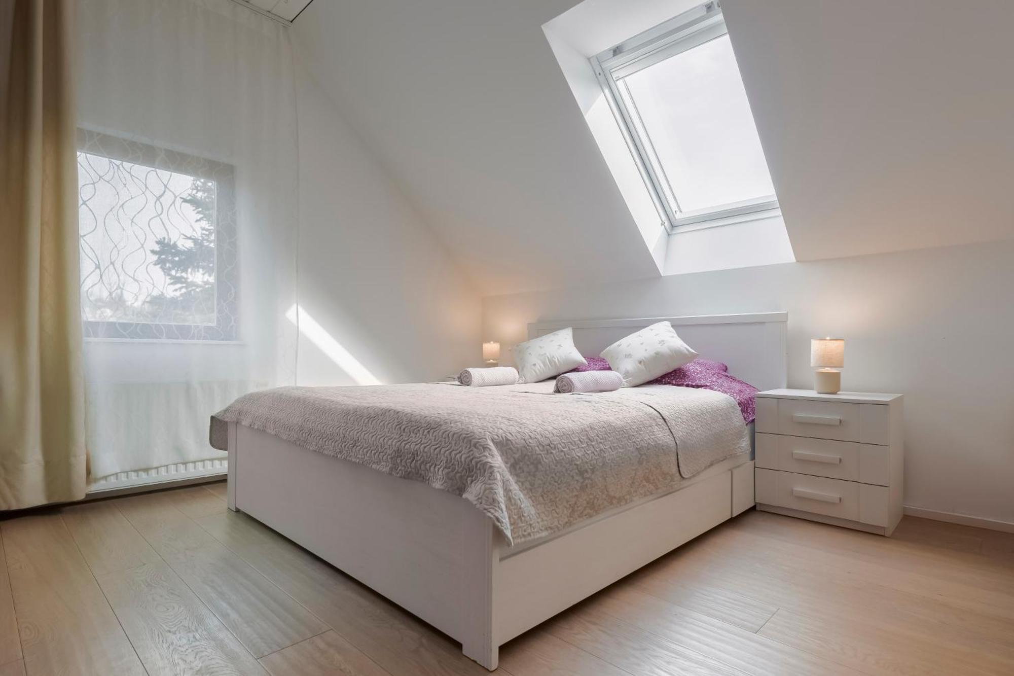 Guest House Kristi Tuchomerice Екстериор снимка